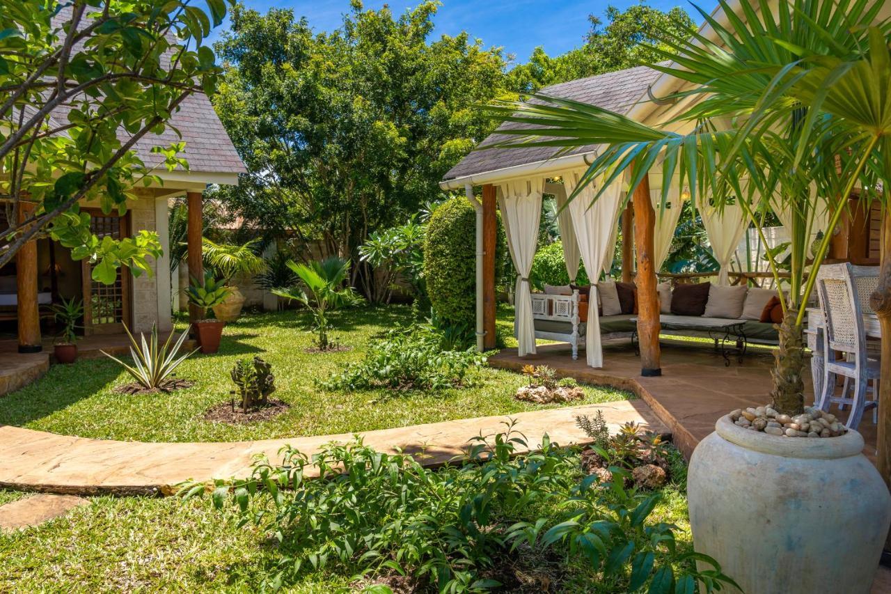 Private Pool Cottage Диани-Бич Экстерьер фото