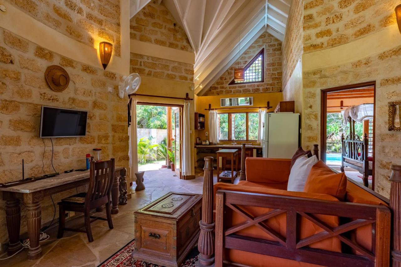 Private Pool Cottage Диани-Бич Экстерьер фото