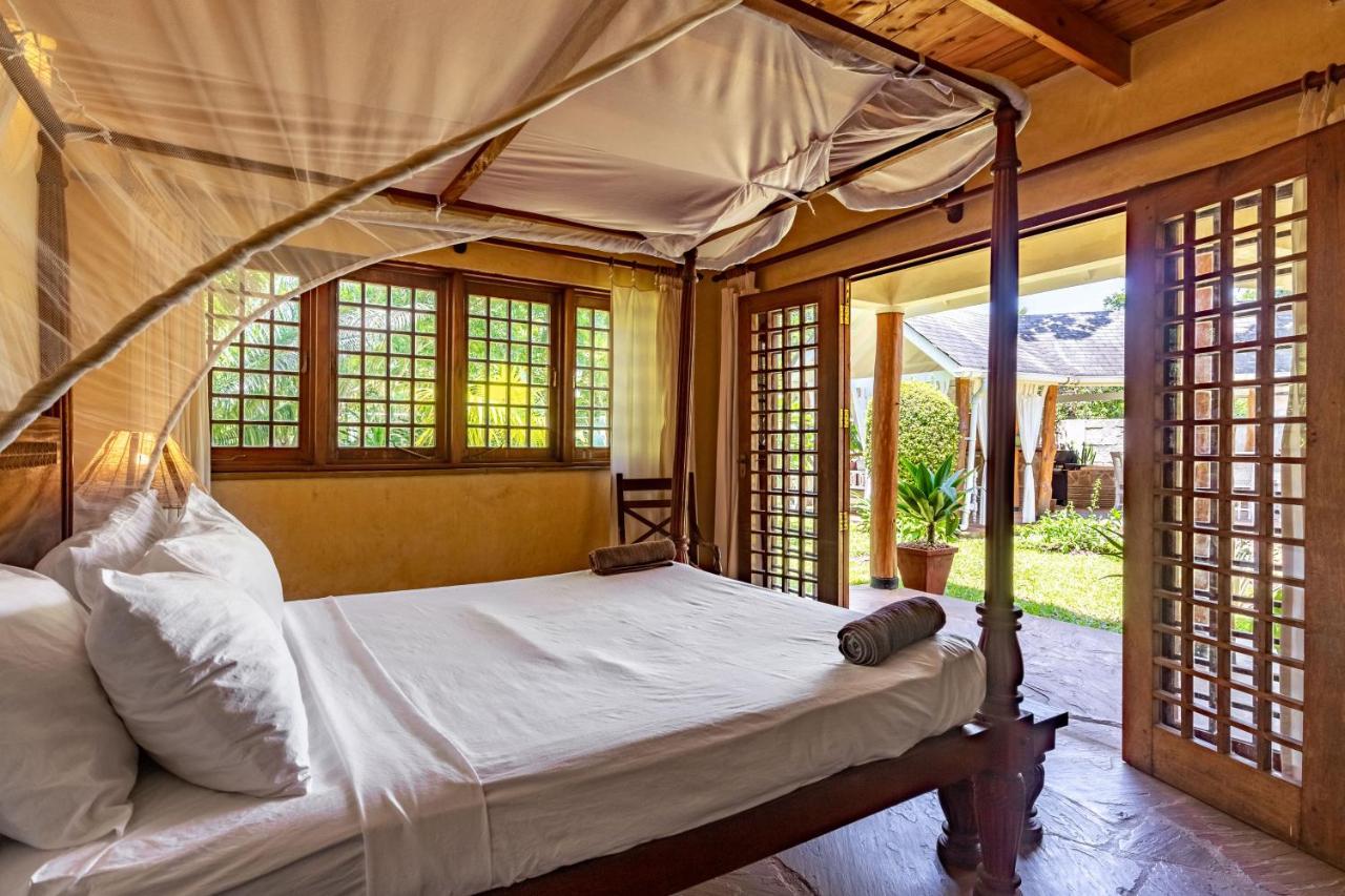 Private Pool Cottage Диани-Бич Экстерьер фото