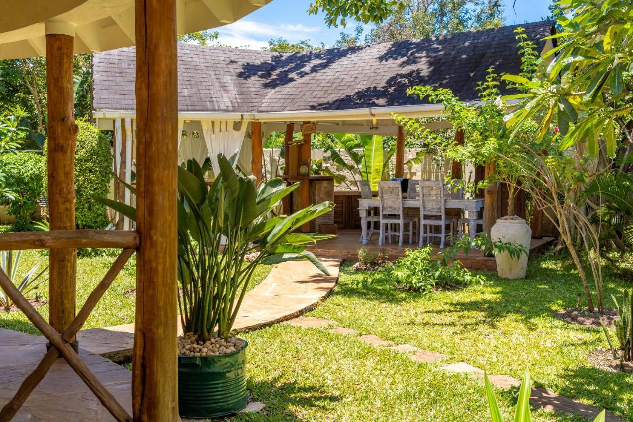 Private Pool Cottage Диани-Бич Экстерьер фото